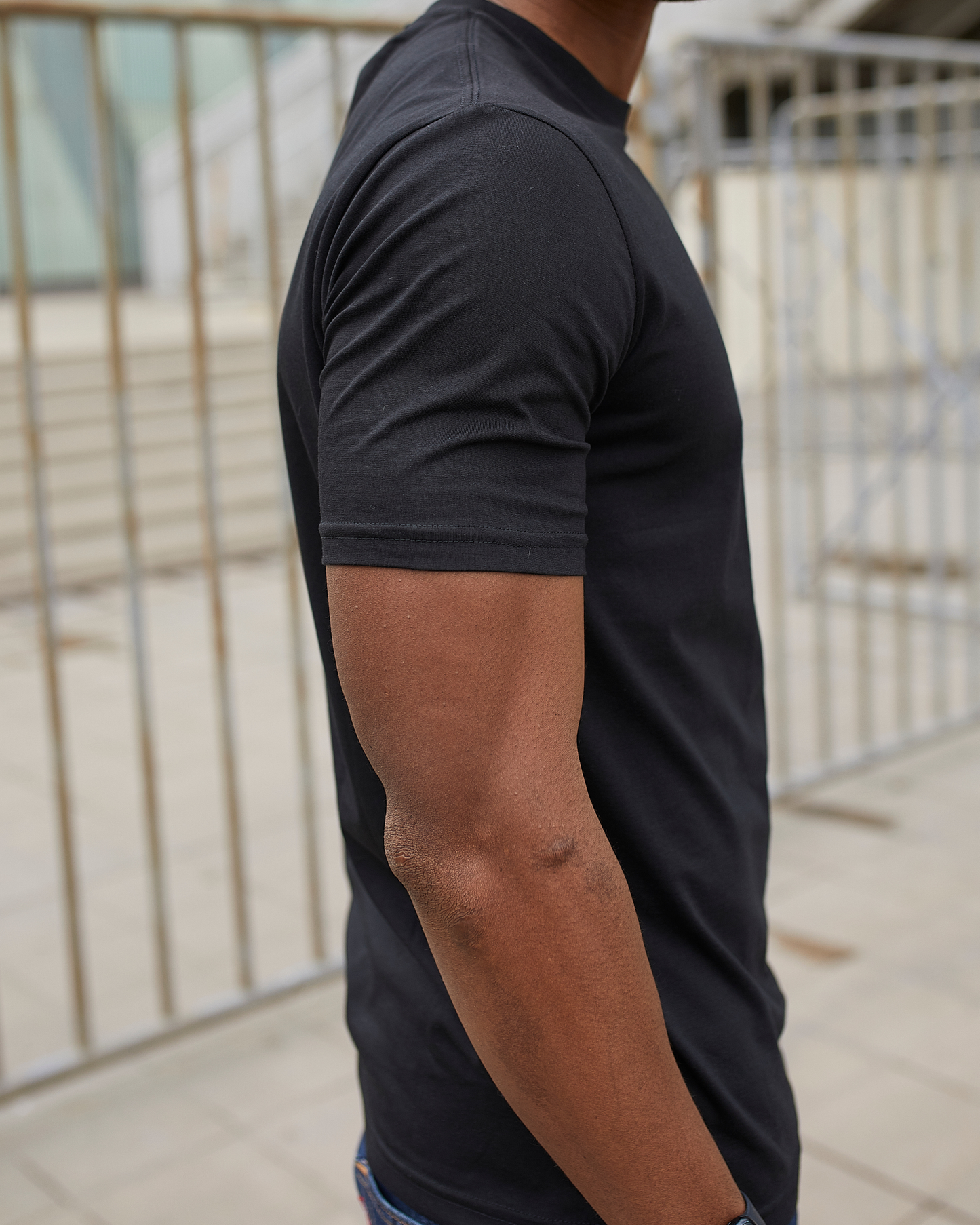 NEGRO